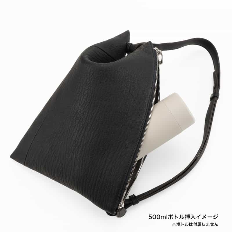 ETIAM ETIAM＜エティアム＞ トライアングル型ショルダーバッグ NAVY