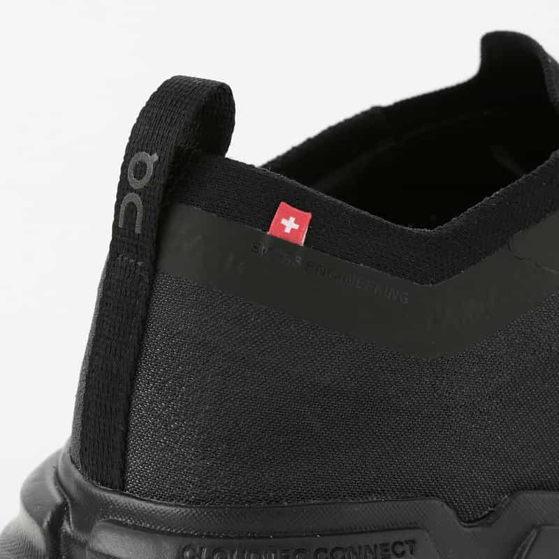 ON ON＜オン＞ スニーカー"CLOUDSOMA" BLACK