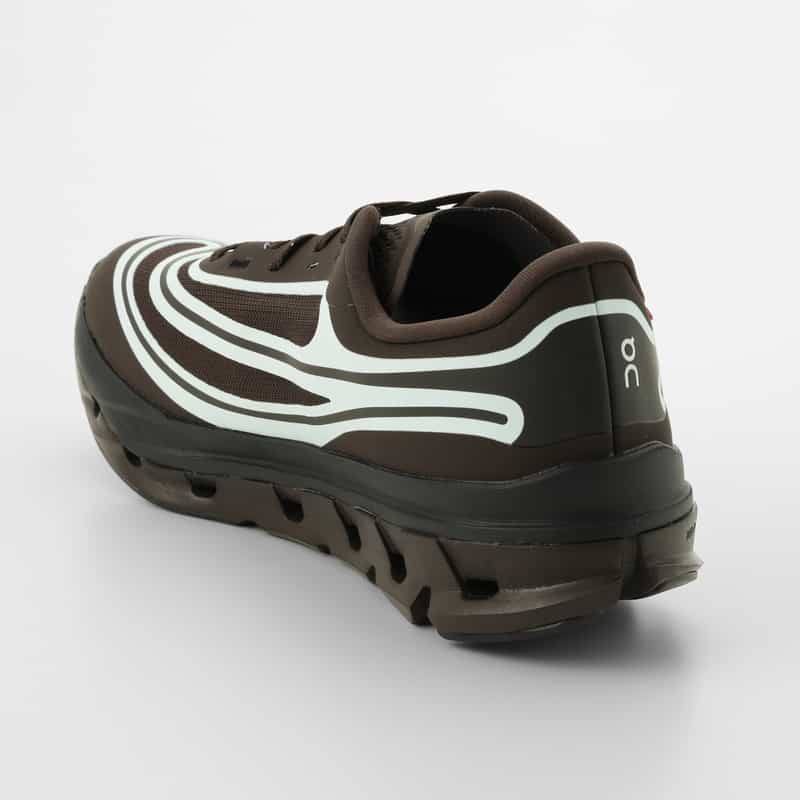 ON ON＜オン＞ スニーカー"CLOUDFLOW" BROWN