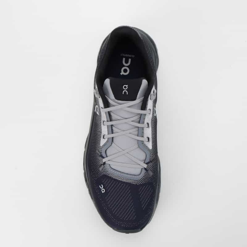 ON ON＜オン＞ スニーカー“CLOUDTILT" NAVY