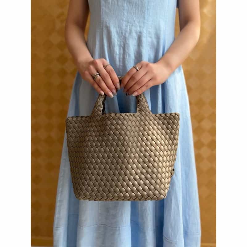 NAGHEDI NAGHEDI ＜ナゲディ＞ スモールトートバッグ “St Barths Small Tote“ BEIGE