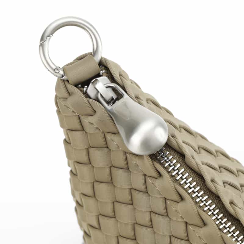 NAGHEDI NAGHEDI ＜ナゲディ＞ ワンハンドルバッグ “Porto Half-Moon Small“ BEIGE