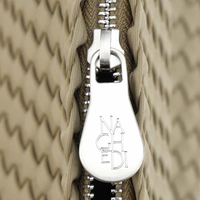 NAGHEDI NAGHEDI ＜ナゲディ＞ ワンハンドルバッグ “Porto Half-Moon Small“ BEIGE