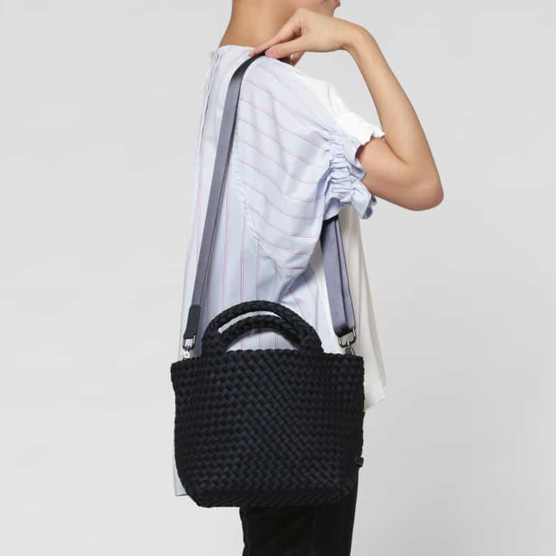 NAGHEDI NAGHEDI ＜ナゲディ＞ バーニーズ　ニューヨーク限定スモールトートバッグ “St Barths Small Tote“ DARK NAVY