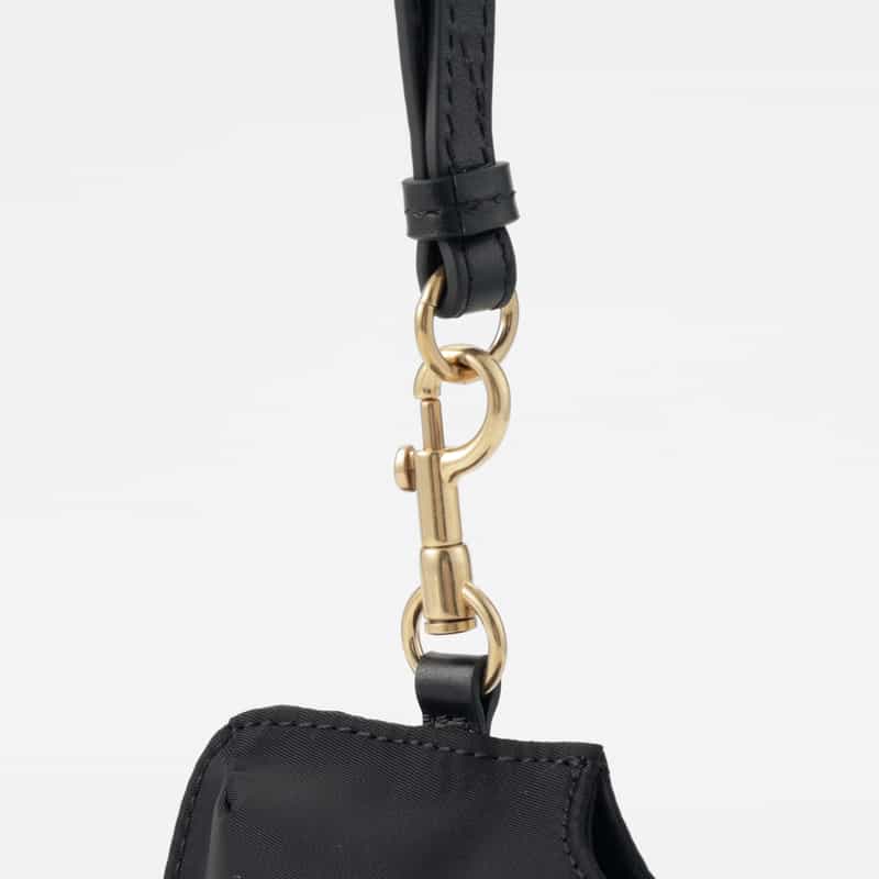 ANYA HINDMARCH ANYA HINDMARCH ＜アニヤ ハインドマーチ＞ サングラスホルダー “EYES“ BLACK