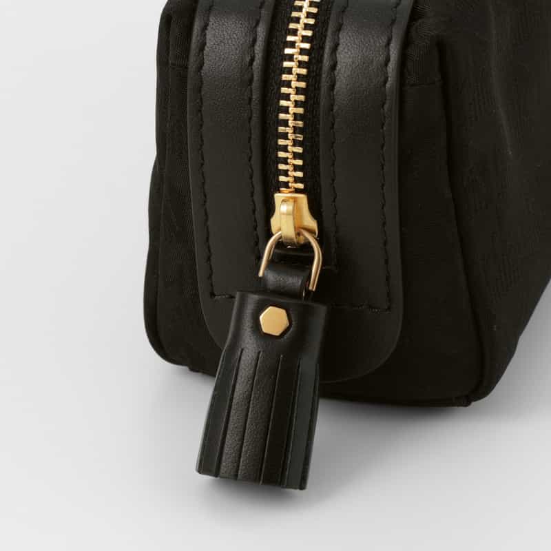 ANYA HINDMARCH ANYA HINDMARCH ＜アニヤ ハインドマーチ＞ AHロゴ・ガーリー・スタッフ・ポーチ BLACK