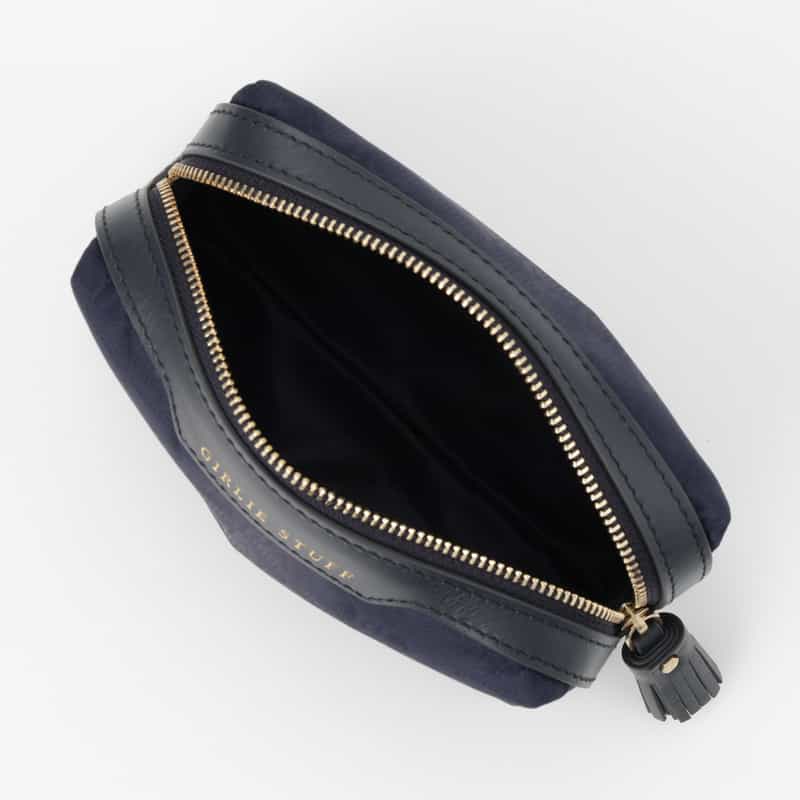 ANYA HINDMARCH ANYA HINDMARCH ＜アニヤ ハインドマーチ＞ AHロゴ・ガーリー・スタッフ・ポーチ NAVY