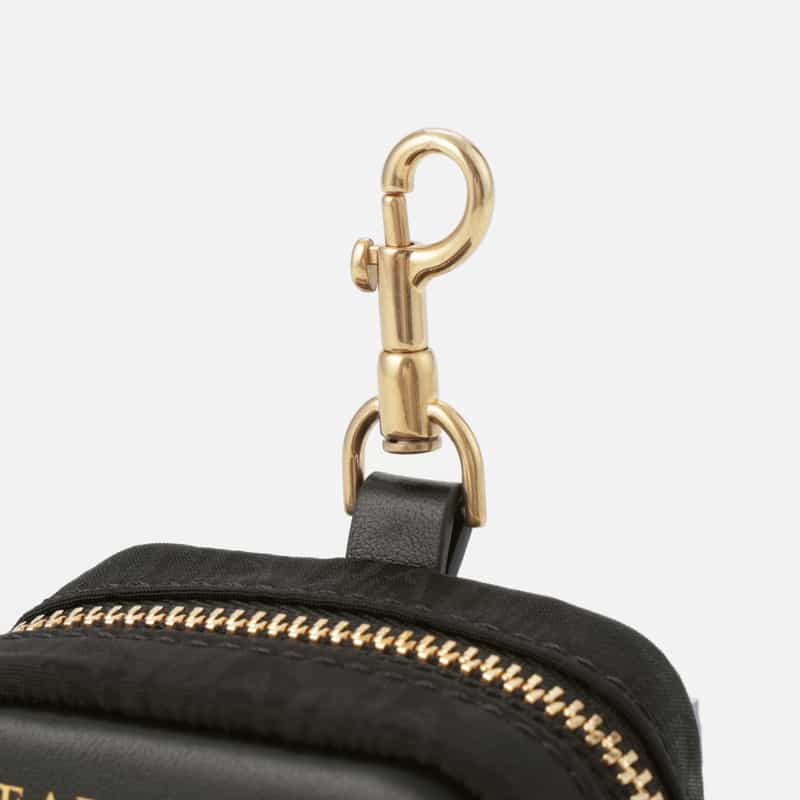 ANYA HINDMARCH ANYA HINDMARCH ＜アニヤ ハインドマーチ＞ AHロゴ ナイロン イヤフォンポーチ BLACK