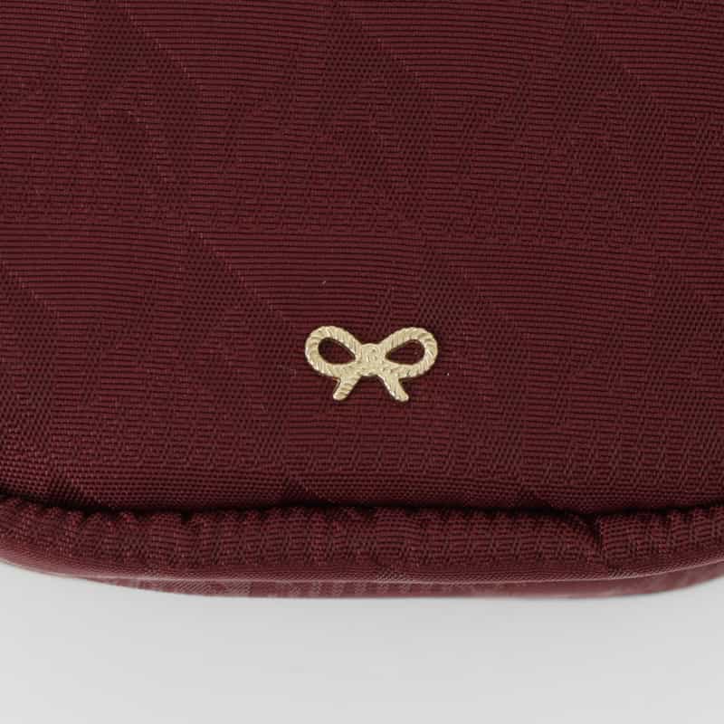 ANYA HINDMARCH ANYA HINDMARCH ＜アニヤ ハインドマーチ＞ AHロゴ ナイロン イヤフォンポーチ WINE