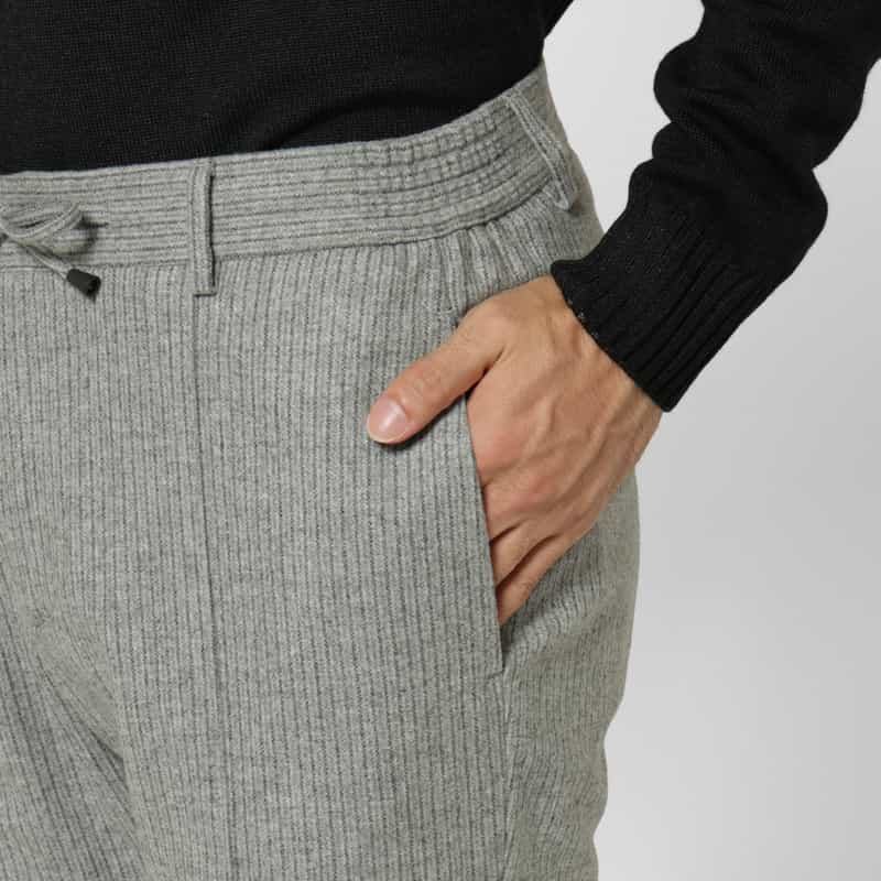 GIABSARCHIVIO GIABSARCHIVIO＜ジャブスアルキヴィオ＞ ウールサキソニー素材ストライプ柄テーパードパンツ“MASACCIO" LIGHT GRAY