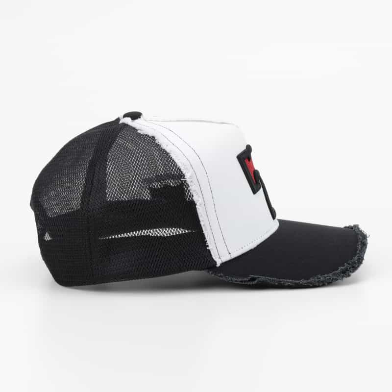 YOSHINORI KOTAKE DESIGN YOSHINORI KOTAKE DESIGN＜ヨシノリ コタケ デザイン＞ ベースボールキャップ“7BAR" WHITE