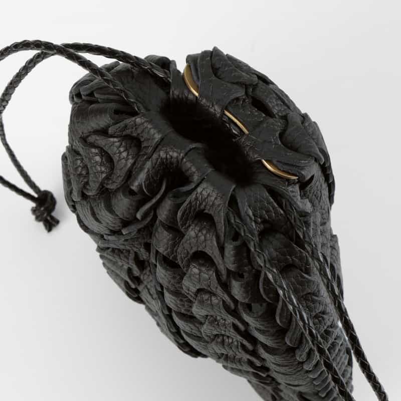 IL MICIO IL MICIO＜イル ミーチョ＞レザー巾着バッグ“B-65" BLACK