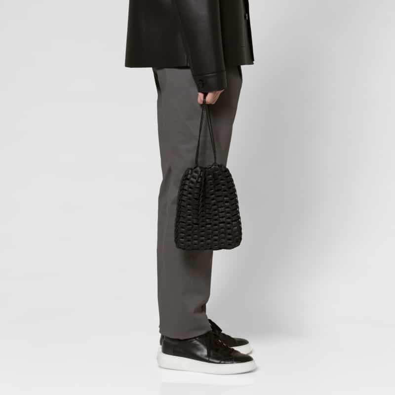IL MICIO IL MICIO＜イル ミーチョ＞レザー巾着バッグ“B-65" BLACK