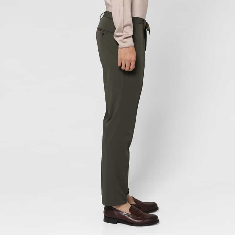 BARNEYS NEW YORK セットアップ ストレッチ素材イージーパンツ KHAKI