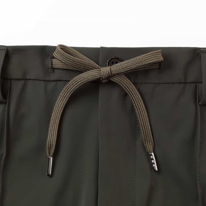 BARNEYS NEW YORK セットアップ ストレッチ素材イージーパンツ KHAKI