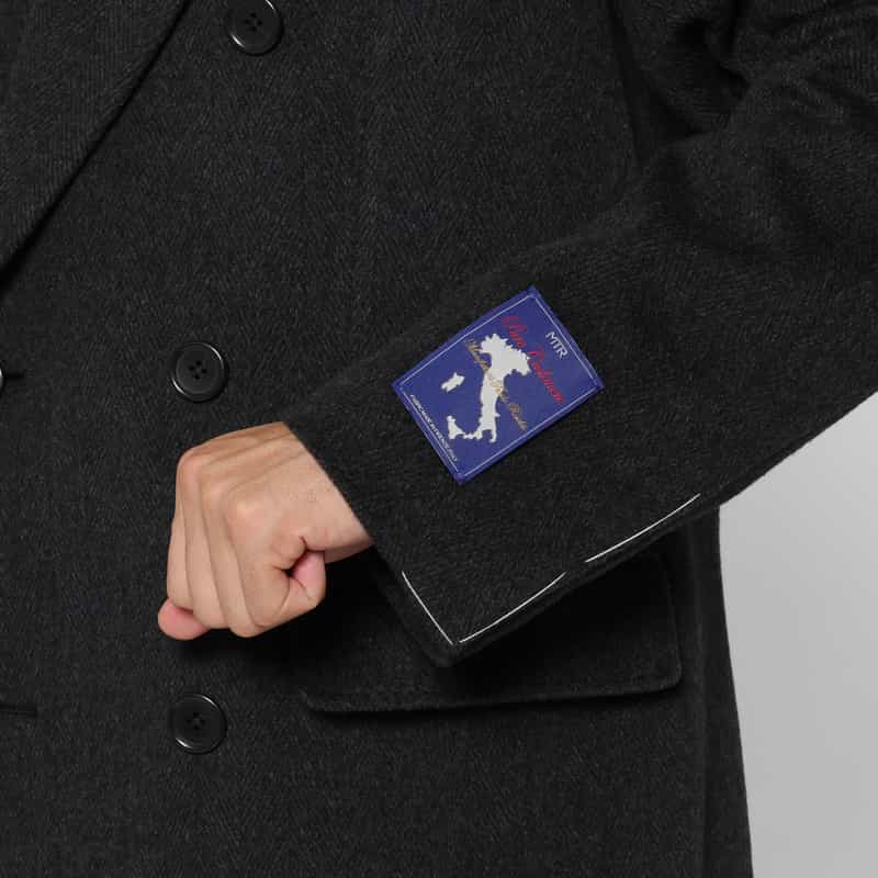 BARNEYS NEW YORK カシミヤ100％ヘリンボーン柄ダブルブレストロングコート DARK GRAY