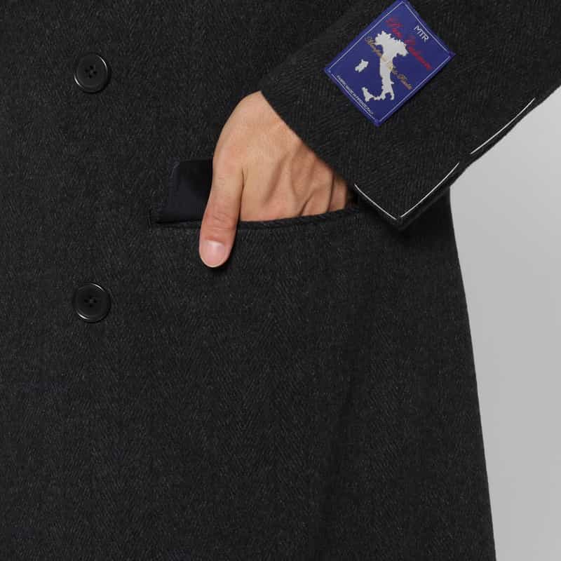 BARNEYS NEW YORK カシミヤ100％ヘリンボーン柄ダブルブレストロングコート DARK GRAY