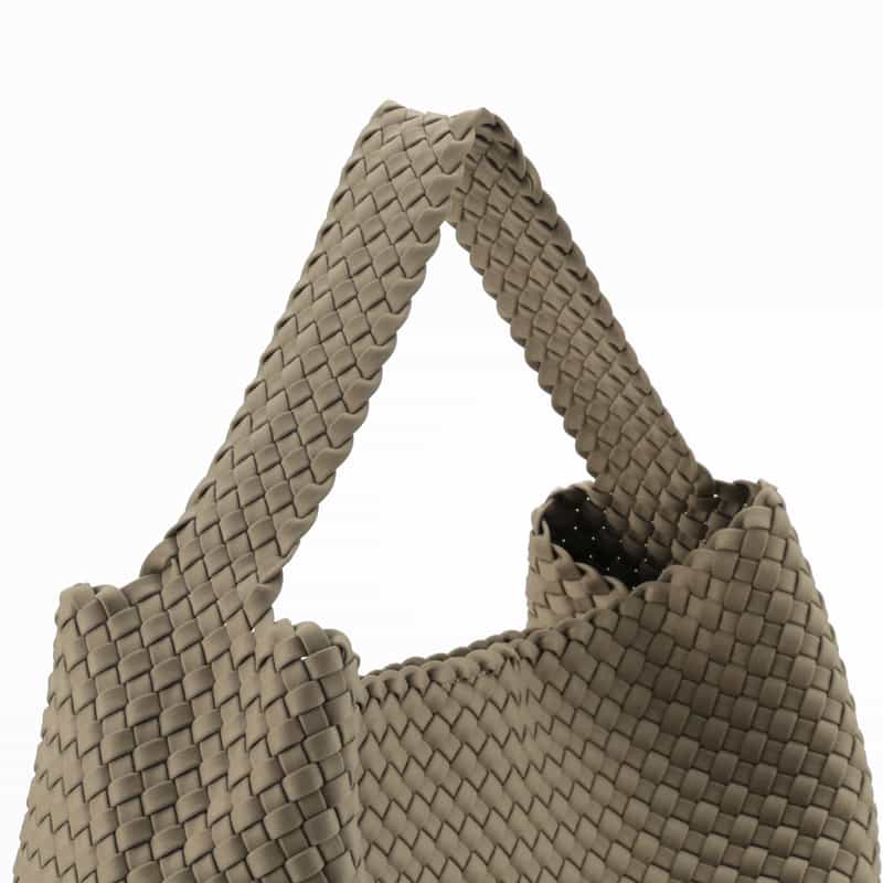NAGHEDI NAGHEDI ＜ナゲディ＞ ワンハンドルバッグ “Nomad Large Hobo“ BEIGE