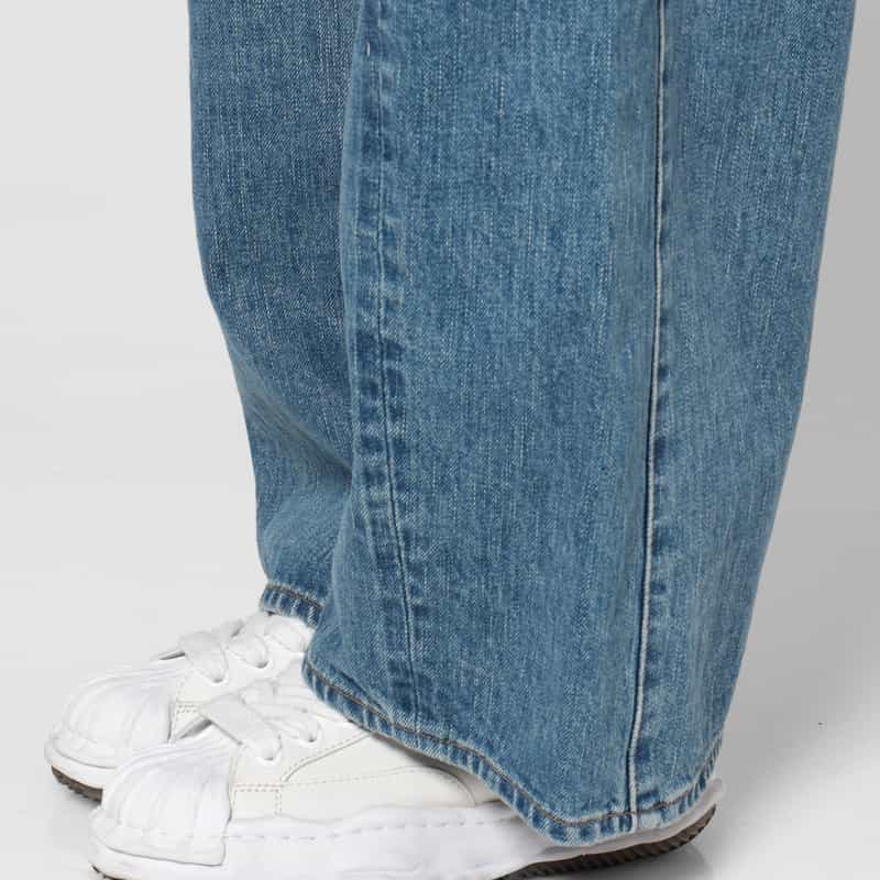 HYKE HYKE ＜ハイク＞ バレルレッグデニムパンツ BLUE