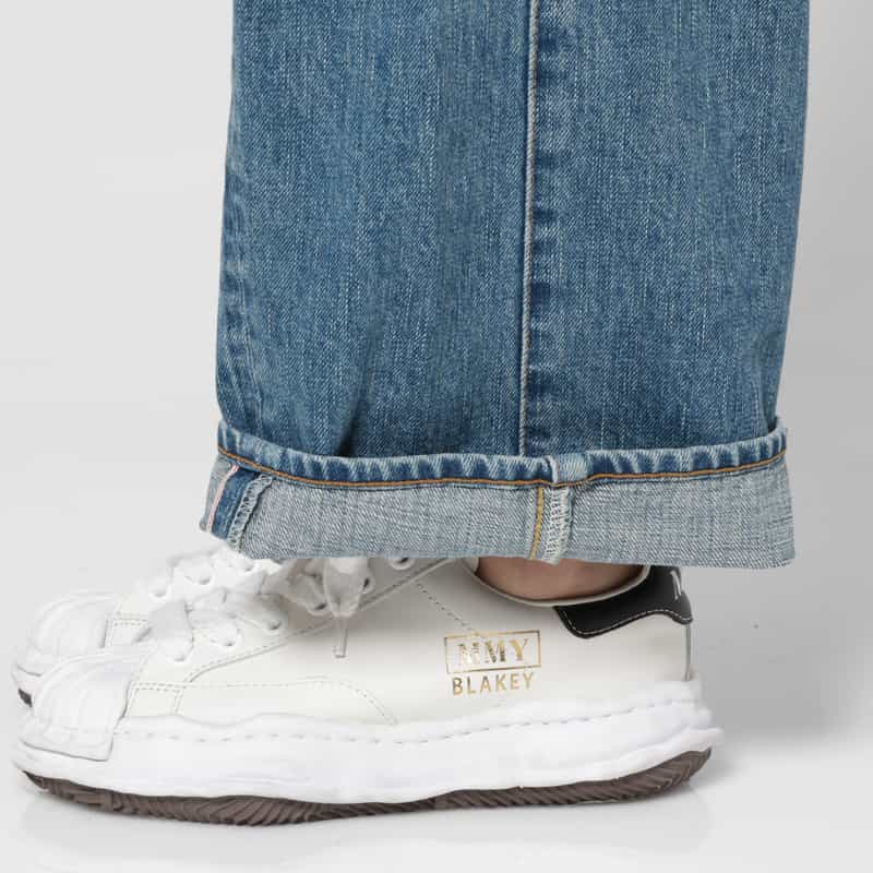 HYKE HYKE ＜ハイク＞ バレルレッグデニムパンツ BLUE