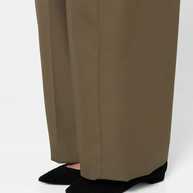 HYKE HYKE ＜ハイク＞ バレルレッグパンツ BEIGE