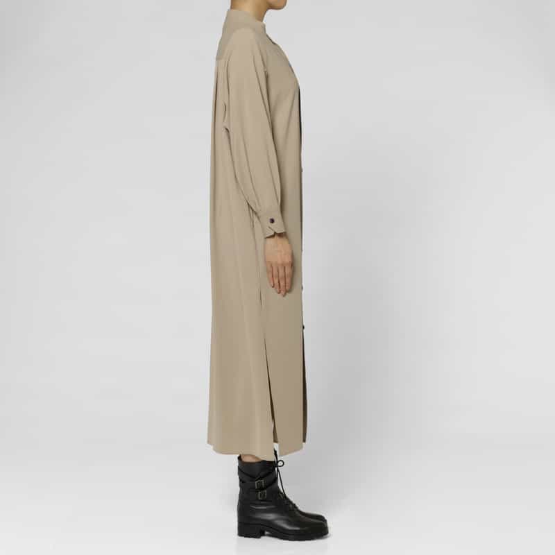 HYKE HYKE＜ハイク＞ スリット入りロングスリーブシャツドレス BEIGE
