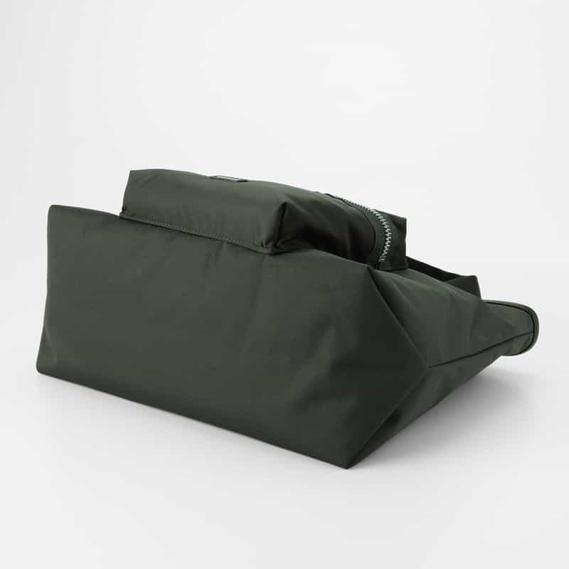SACAI SACAI ＜サカイ＞ ポケットトートバッグ（M） KHAKI