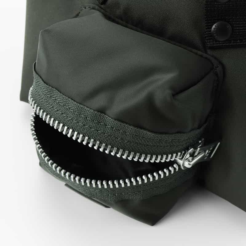 SACAI SACAI ＜サカイ＞ ポケットトートバッグ（S） KHAKI