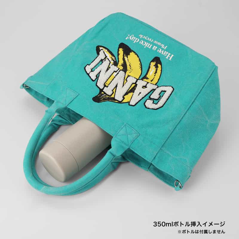 GANNI GANNI ＜ガニー＞ バナナプリント スモールトートバッグ LIGHT BLUE
