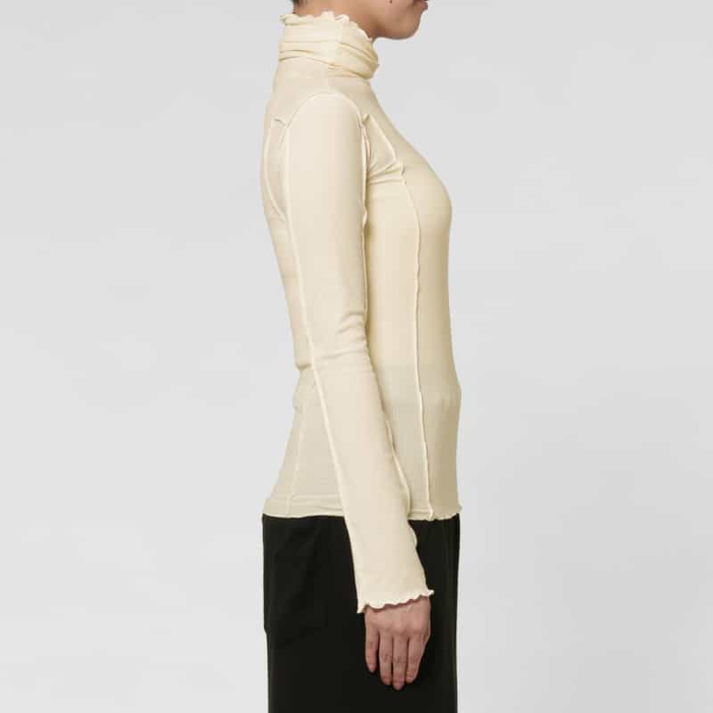 BASERANGE BASERANGE ＜ベースレンジ＞ シアー素材 タートルネック ロングスリーブリブカットソー OFF WHITE