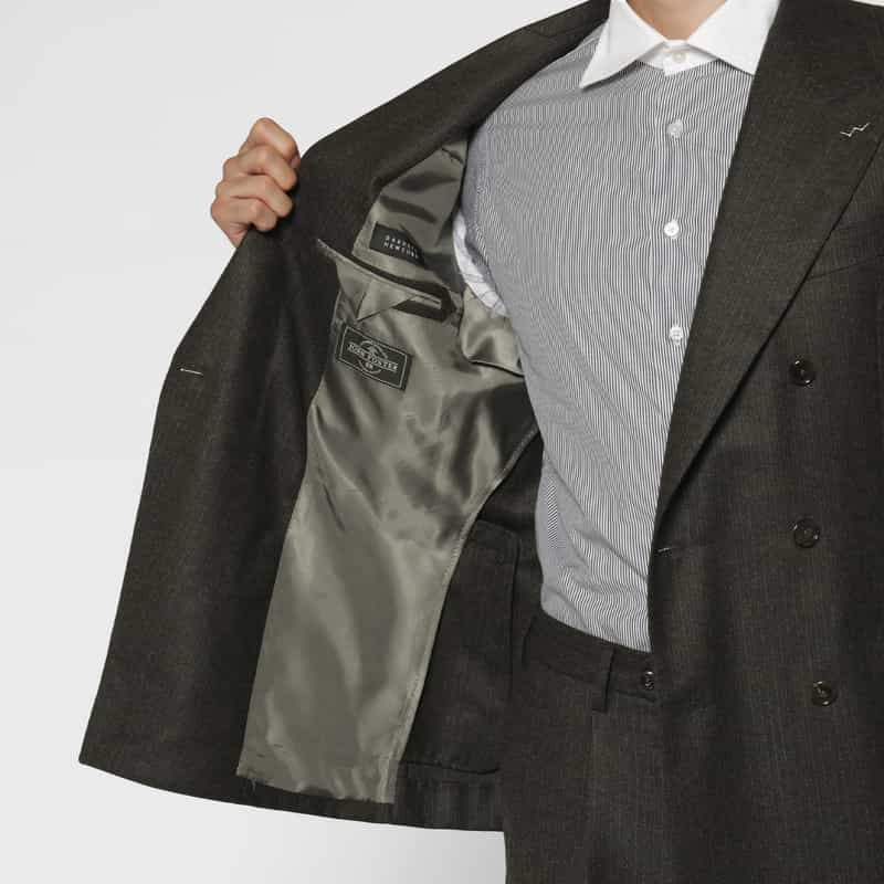 BARNEYS NEW YORK ウールフランネル素材ストライプ柄ダブルブレストスーツ"BROOKLYN" DARK GRAY
