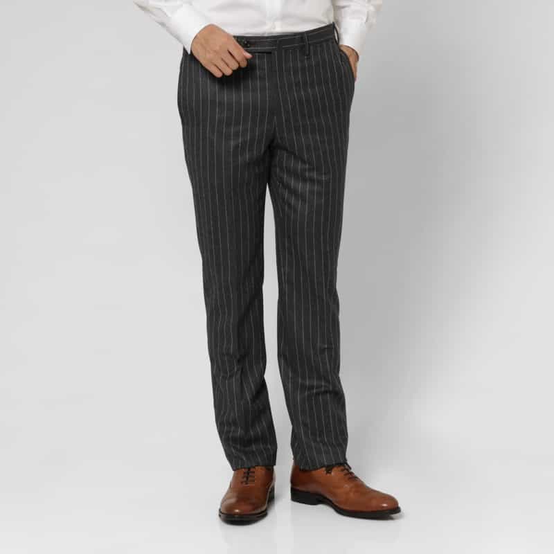 BARNEYS NEW YORK チョークストライプ柄スーツ“MADISON" GRAY