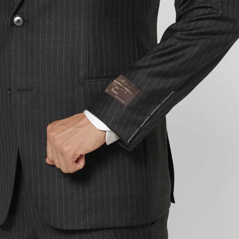 BARNEYS NEW YORK ピンストライプ柄スーツ“MANHATTAN" GRAY