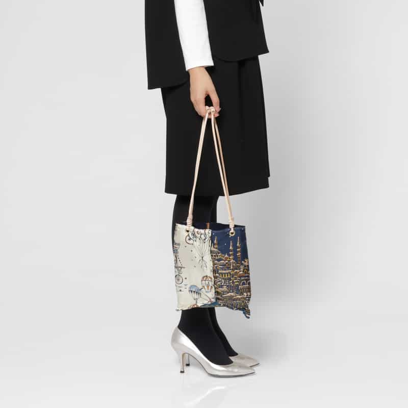 MANIPURI MANIPURI ＜マニプリ＞ リバーシブル トートバッグ（S） NAVY