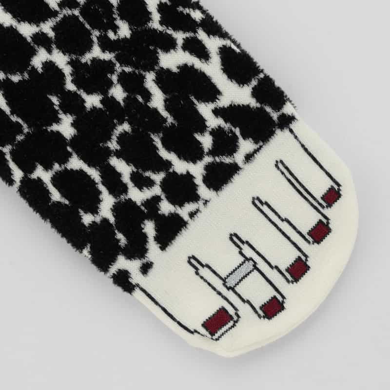 ONYVA ONYVA ＜オニヴァ＞ レオパード柄ソックス WHITE
