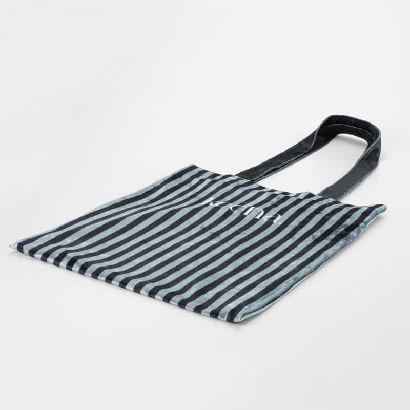 KEENA. KEENA＜キーナ＞ バーニーズ　ニューヨーク限定ストライプ柄トートバッグ BLACK