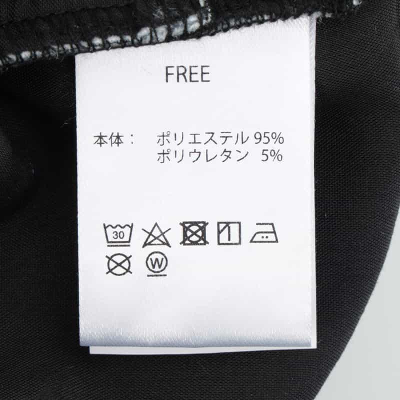 KEENA. KEENA＜キーナ＞ バーニーズ　ニューヨーク限定ストライプ柄ミニポーチ BLACK
