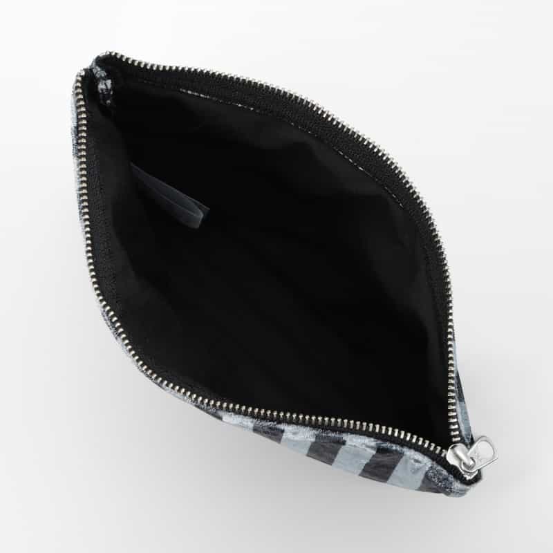 KEENA. KEENA＜キーナ＞ バーニーズ　ニューヨーク限定ストライプ柄ポーチ BLACK