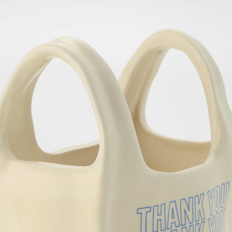 GOODIES BY DW HOME GOODIES BY DW HOME ＜グディーズ バイ ディーダブリューホーム＞ キャンドル “GROCERY BAG" IVORY