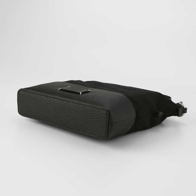 MAISON MARGIELA MAISON MARGLELA＜メゾンマルジェラ＞ ショルダーバッグ BLACK