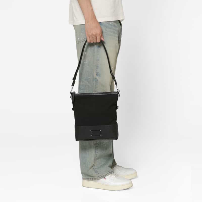 MAISON MARGIELA MAISON MARGLELA＜メゾンマルジェラ＞ ショルダーバッグ BLACK