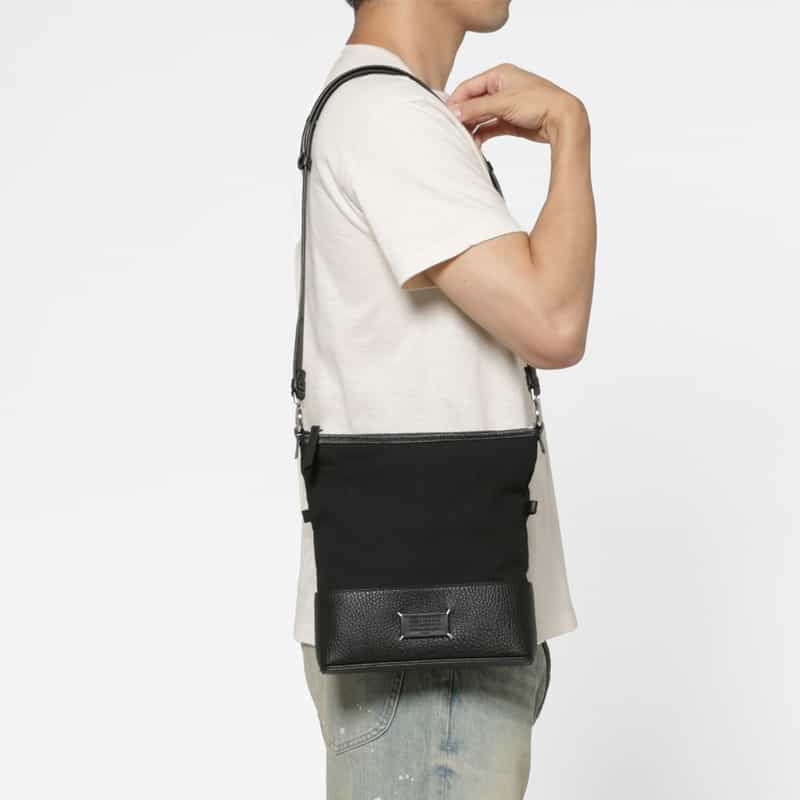 MAISON MARGIELA MAISON MARGLELA＜メゾンマルジェラ＞ ショルダーバッグ BLACK