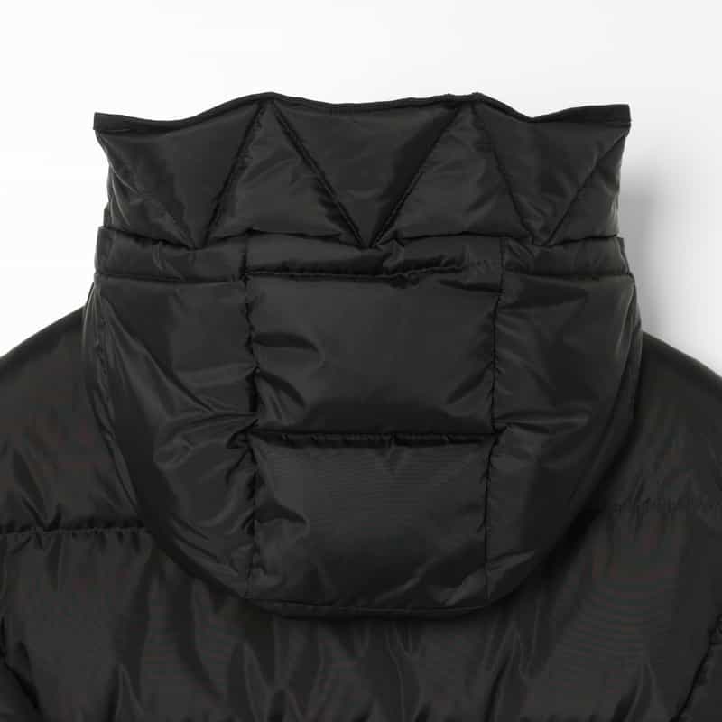 MONCLER MONCLER＜モンクレール＞ ショート丈ダウンジャケット “AVOCE“ BLACK