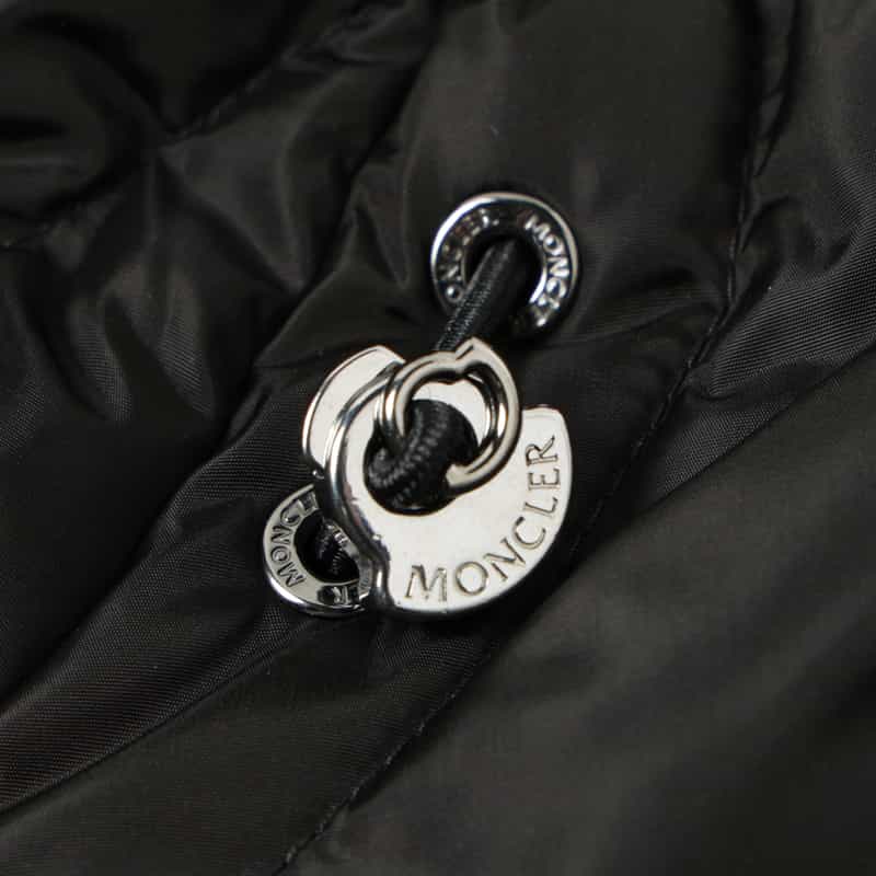 MONCLER MONCLER＜モンクレール＞ ショート丈ダウンジャケット “AVOCE“ BLACK