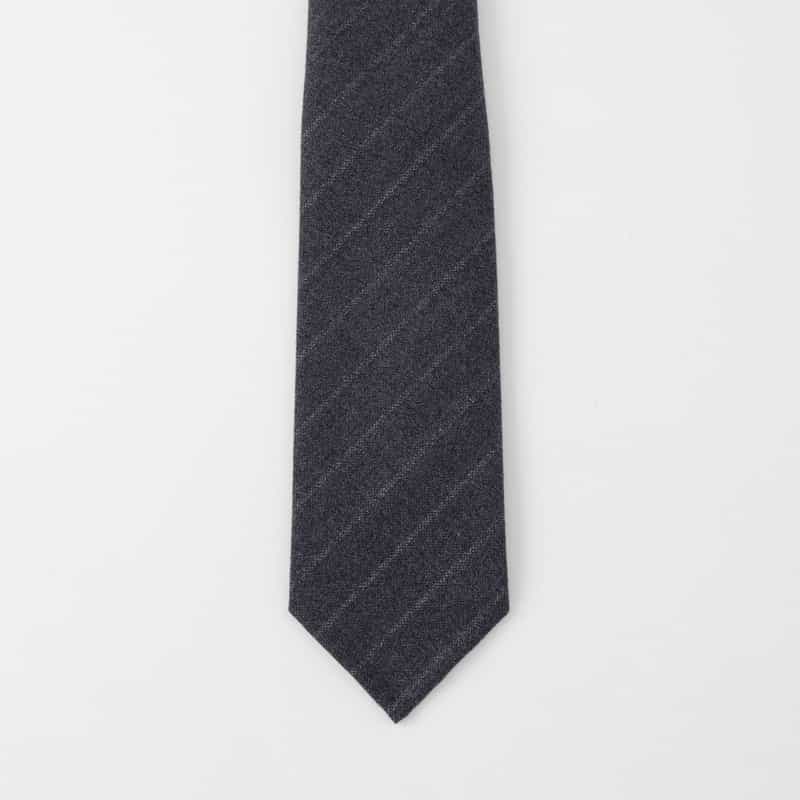 BARNEYS NEW YORK ストライプ柄タイ NAVY