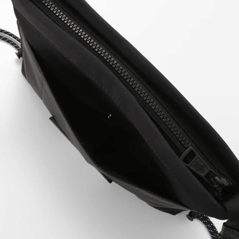 MONCLER MONCLER＜モンクレール＞ クロスボディバッグ BLACK