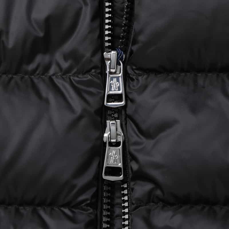 MONCLER MONCLER＜モンクレール＞ ポケット付きダウンジャケット BLACK