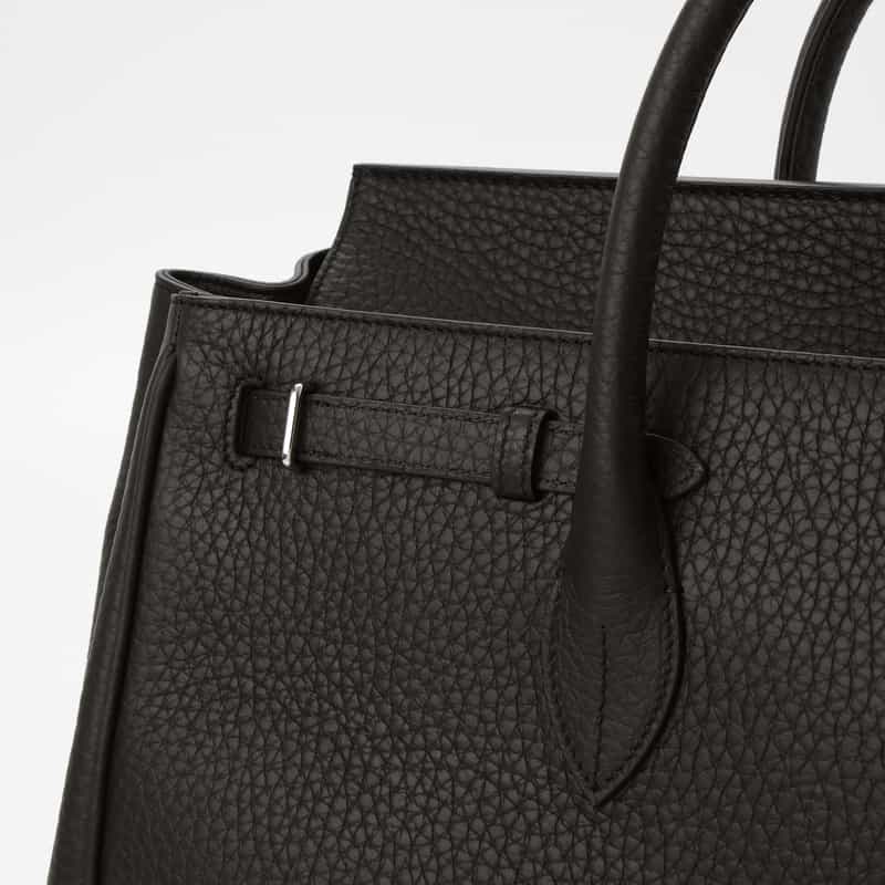 ACATE ACATE＜アカーテ＞ レザーボストンバッグ（M）“OSTRO" BLACK