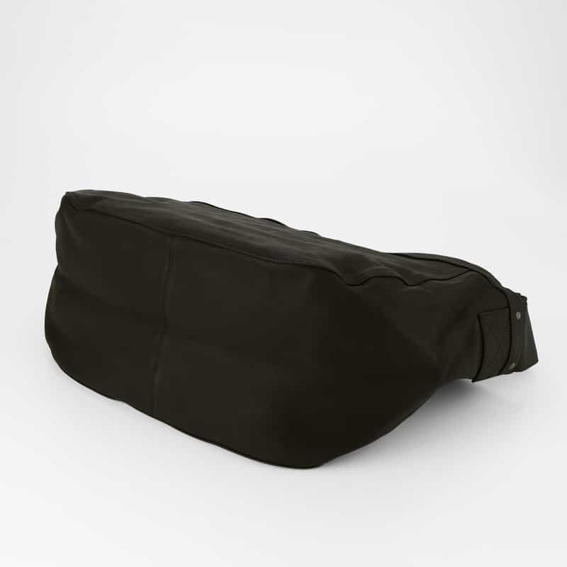 T.T T.T＜ティー ティー＞ ホースレザーショルダーバッグ"NEWSBOY" BLACK