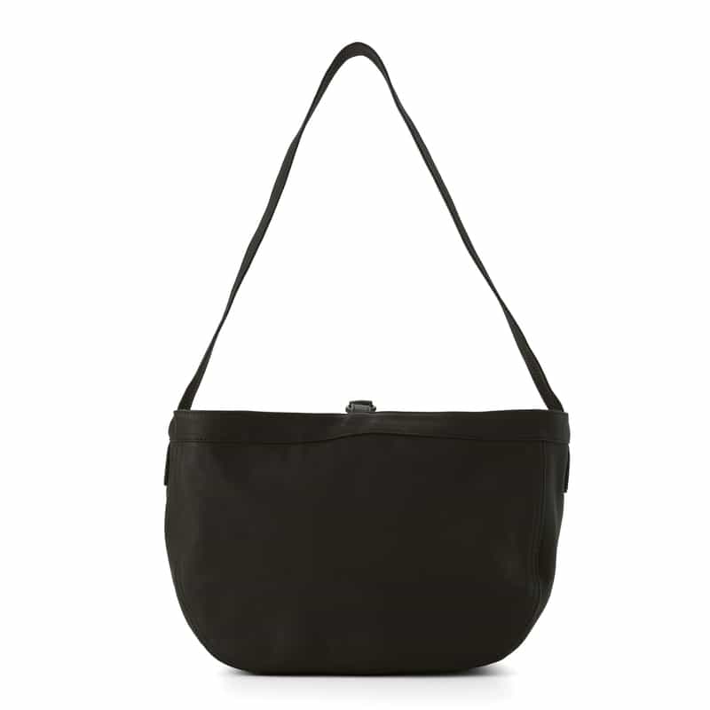 T.T T.T＜ティー ティー＞ ホースレザーショルダーバッグ"NEWSBOY" BLACK